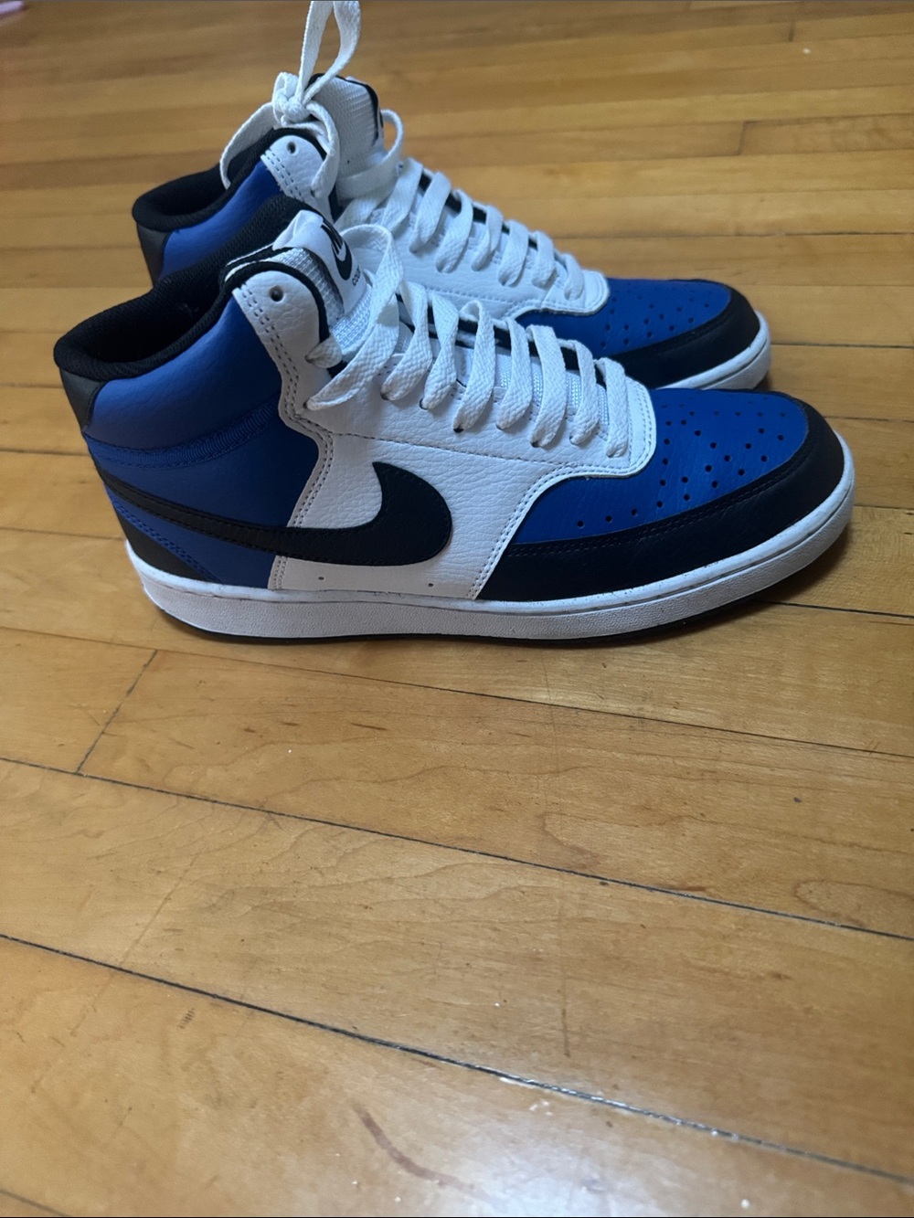 Nike Menβs Mid-Top Basketball Shoes β White / Royal Blue / Black size 7